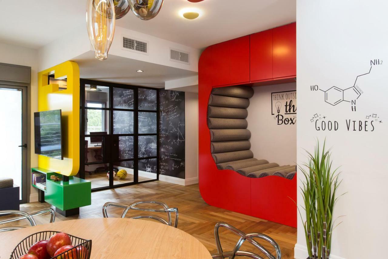 Colorful Bnb Apartment Haifa Exterior foto